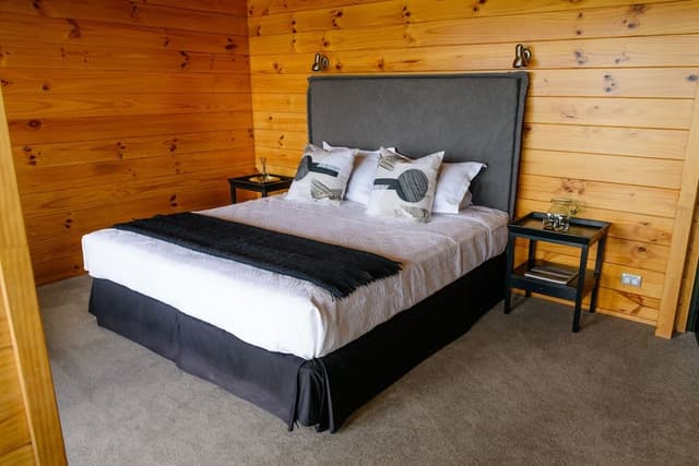 Luxury Guest Suite