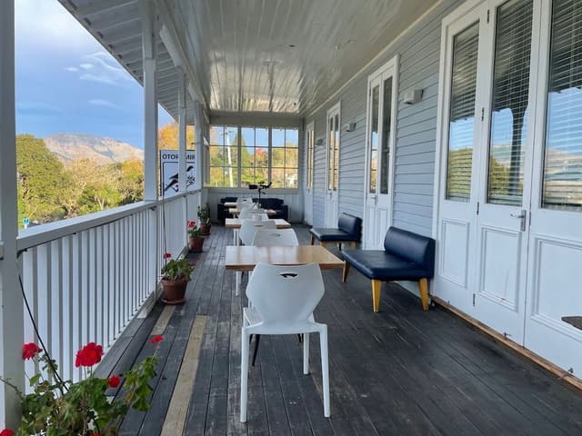 Premium Room, Shared Bathroom (Bayside King)