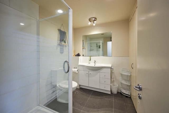 Deluxe Apartment with lift 2 Bedrooms