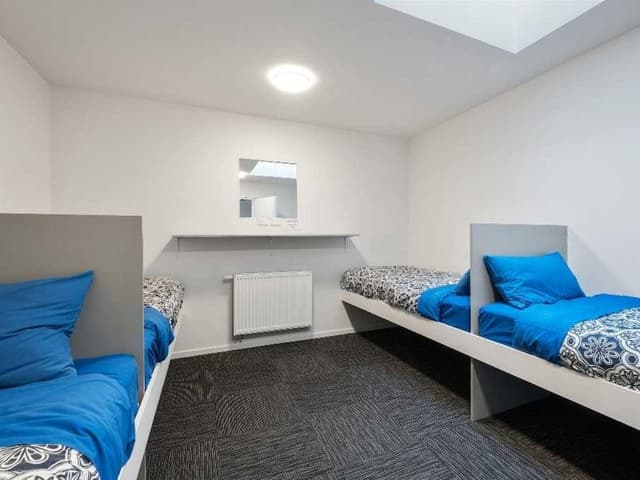 4 Bed Room