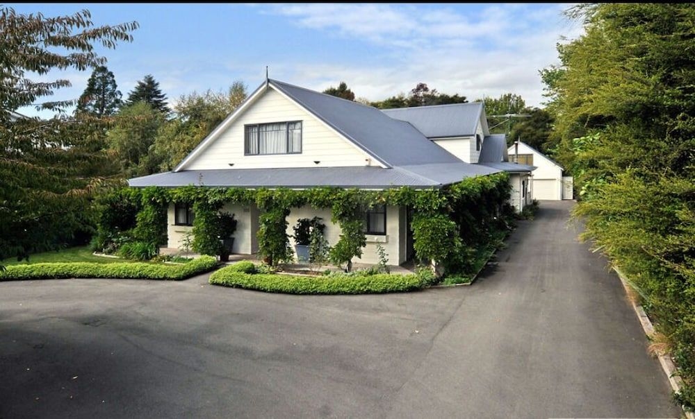 Olive Rabbit - Boutique Bed & Breakfast1