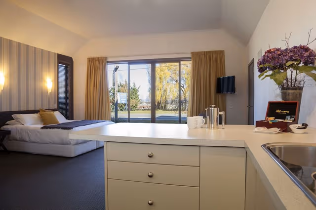 Premium Studio Suite, 1 King Bed