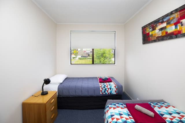 2 Bedroom