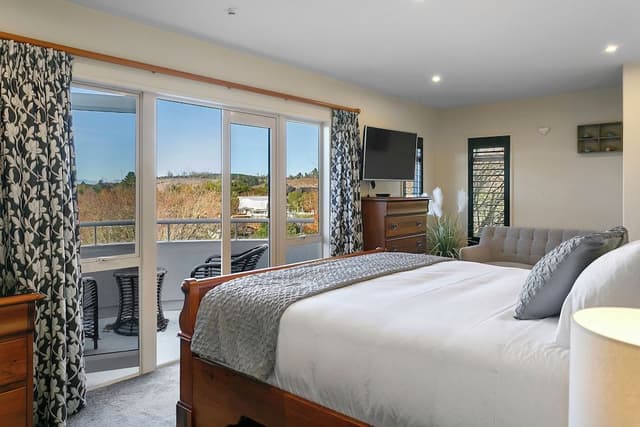 Luxury House, Multiple Beds, Lake View, Lakeside