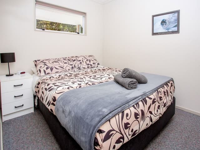 Self-Contained 2 Bedroom Unit