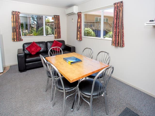 Self-Contained 2 Bedroom Unit