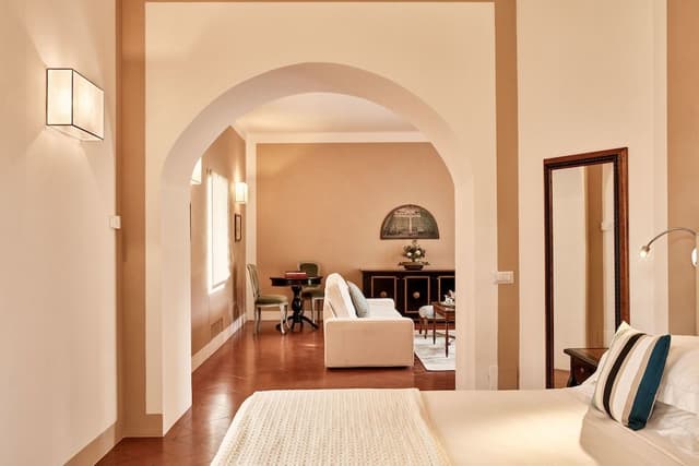 Courtyard Suite