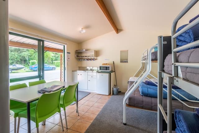 Cabin, Kitchenette