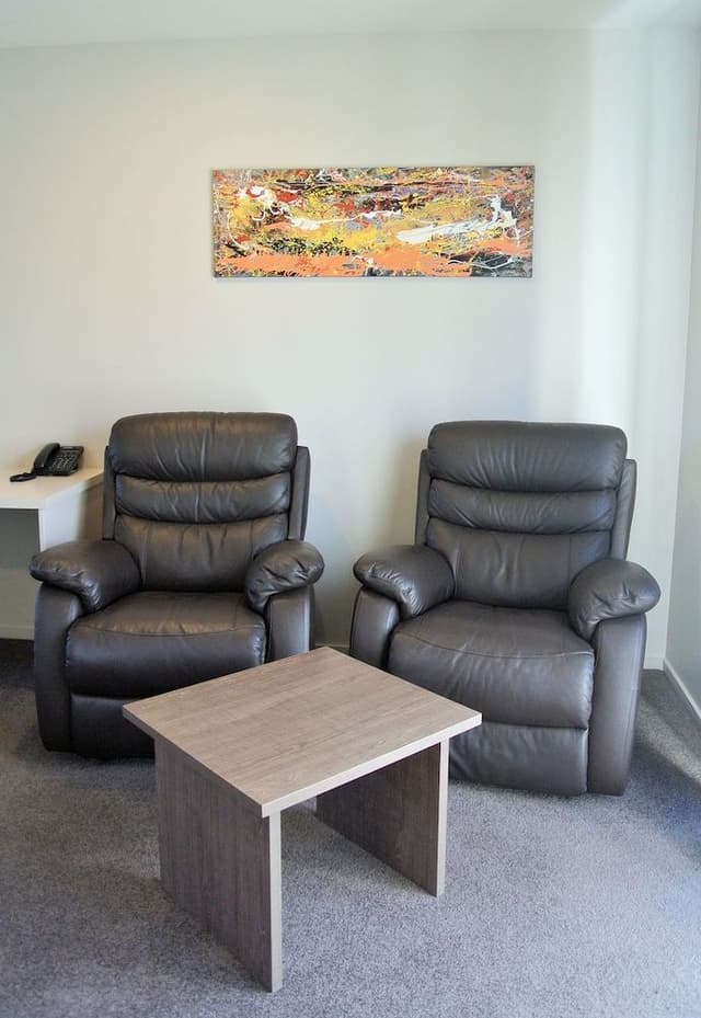 1 Bedroom Apartment with Spa Bath