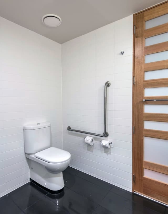 Studio Apartment Accessible