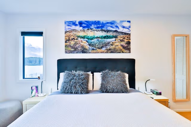 Comfort Double Room with Shared Bathroom - Lake View