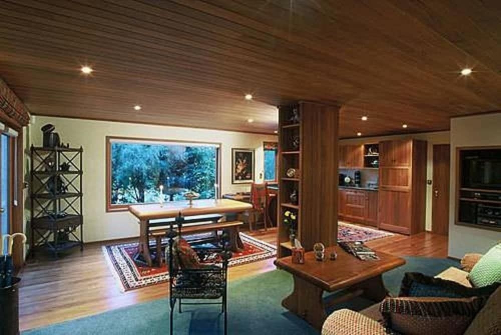 Pencarrow Luxury Lodge0