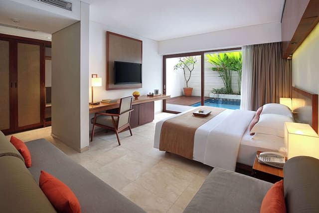 Premier Room