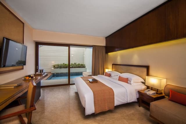 Premier Room