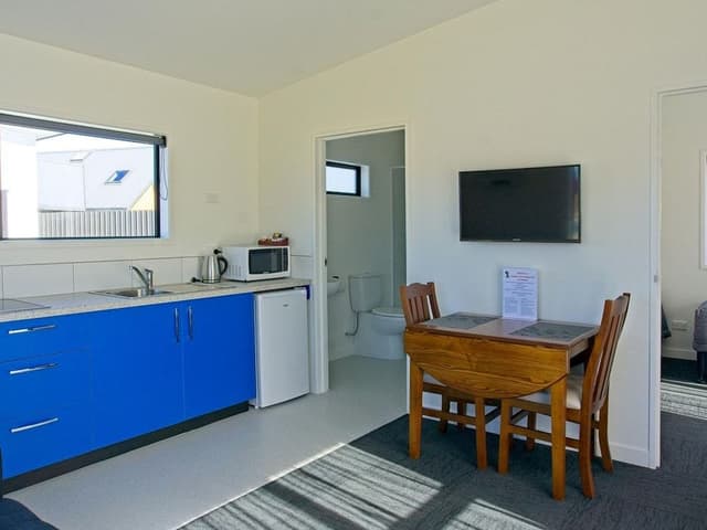 One Bedroom Twin Motel Unit