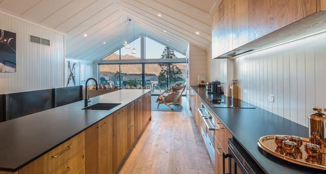 Luxury 4 Bedroom Villa