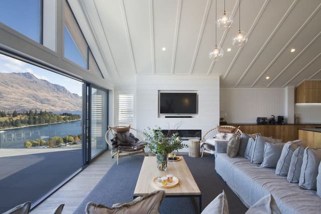 Luxury 4 Bedroom Villa