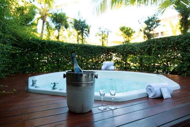 Three-Bedroom Casita with Jacuzzi