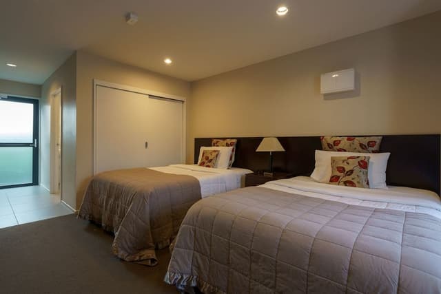 Deluxe Studio with Full Kitchen