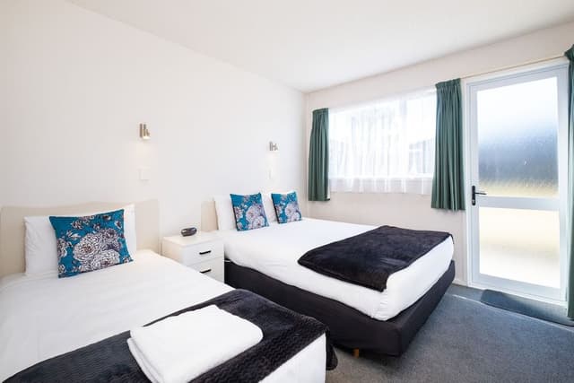 Twin Unit - Sleeps 5