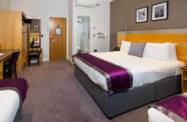 Standard Room, Multiple Beds, Non Smoking, Annex Building