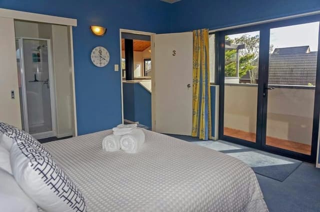 Family House, 5 Bedrooms, Lake View