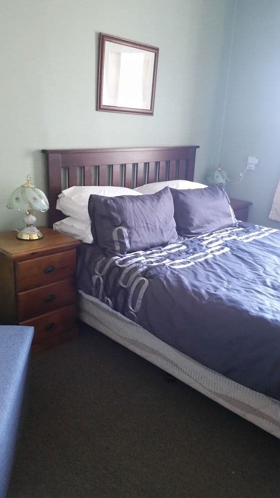 Queen Room with Shared Bathroom Facilities