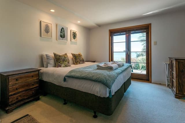 House, 3 Bedrooms, 2 Bathrooms, Ocean View