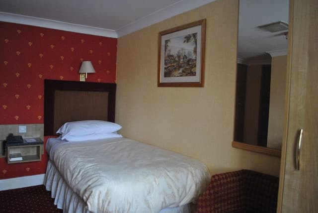 Basic Single Room