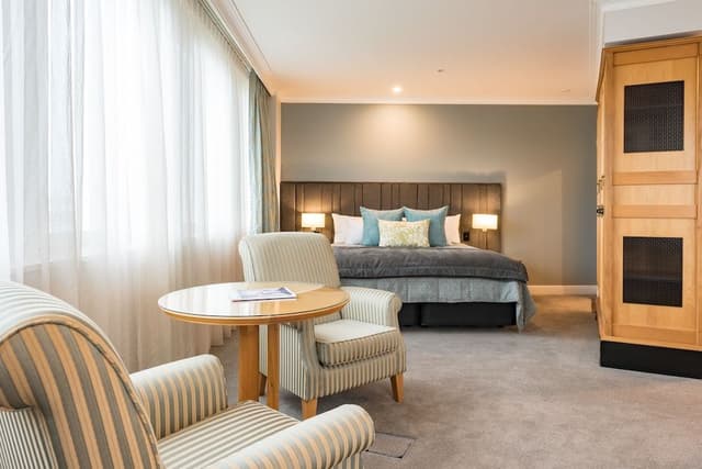 Classic Junior Suite