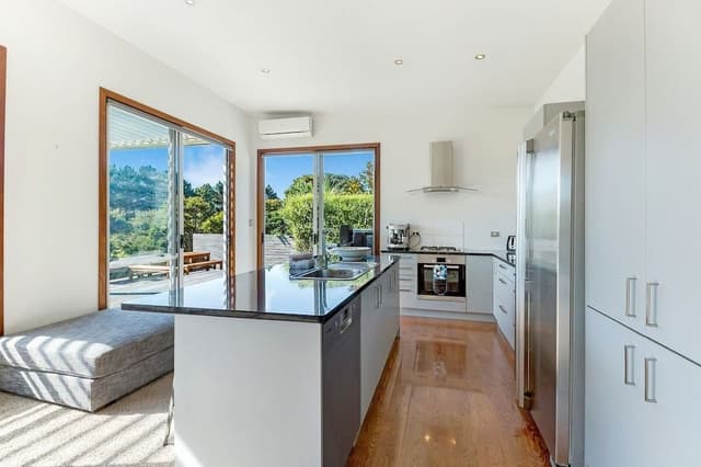 Premium House, Multiple Beds, Hot Tub, Garden View