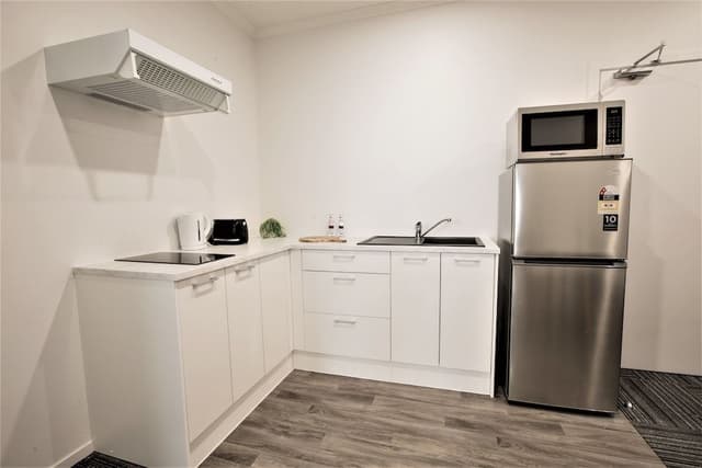 Traditional Apartment, 2 Bedrooms, Private Bathroom, Ground Floor