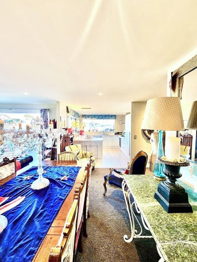Sea and Bay views in style - Boatique House