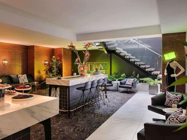 Suite, 1 King Bed (Atelier. Club Signature Access)