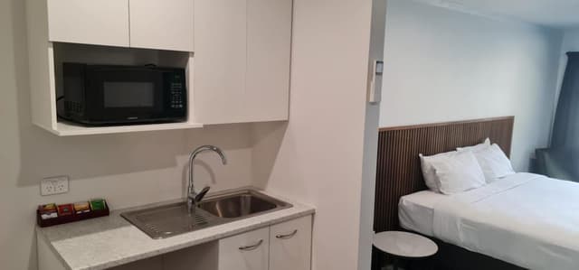 Deluxe Studio, Ensuite