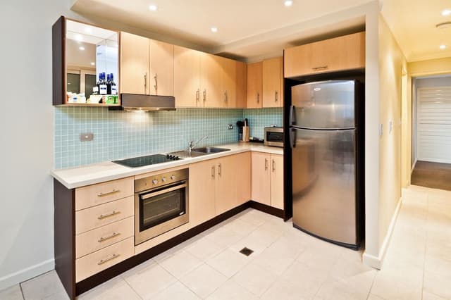 Standard Apartment, Multiple Beds, Non Smoking, Kitchen (3 King Beds and 1 Single Bed)