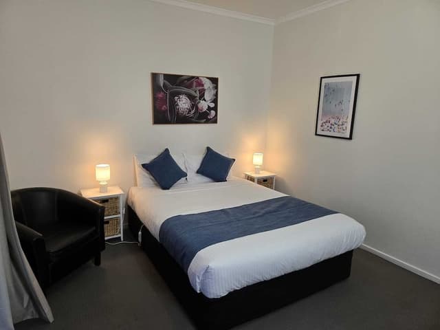 Deluxe Room, Courtyard View