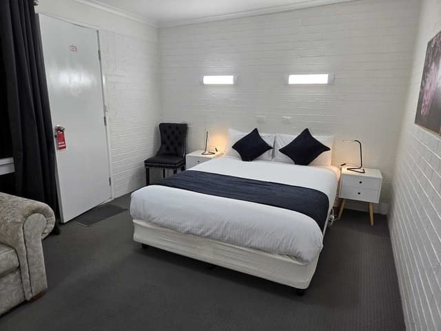 Exclusive Room, Courtyard View