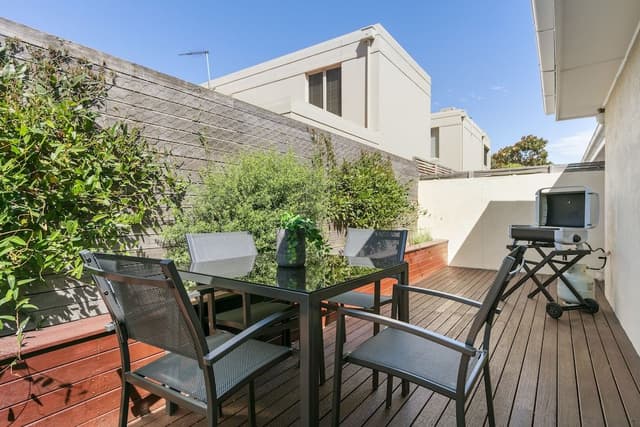 2 Bedroom 1 Bathroom Townhouse