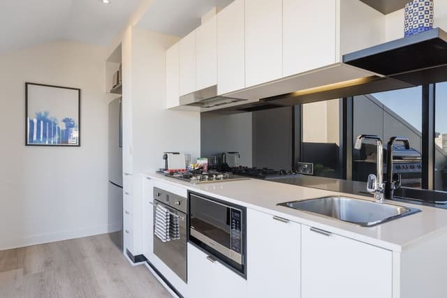 2 Bedroom Penthouse Apartment with Panoramic Views