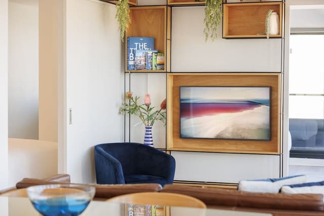 2 Bedroom Penthouse Apartment with Panoramic Views