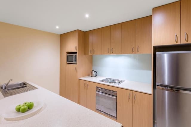 One-Bedroom Apartment with City View
