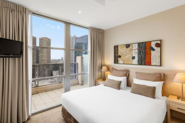 One-Bedroom Apartment - Sky High