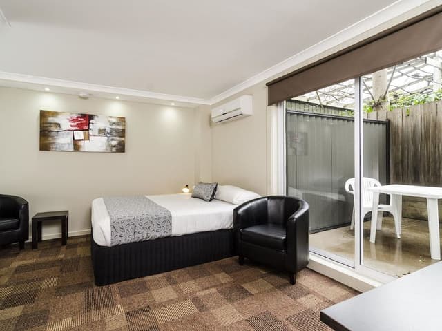 Superior Queen Room