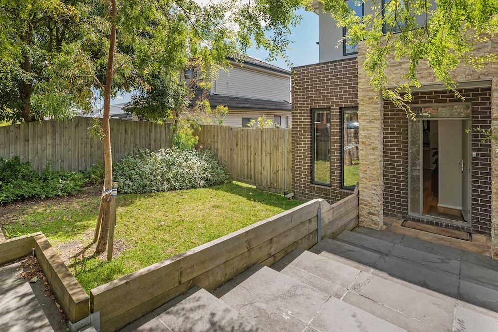 New Comfort house near Box Hill2