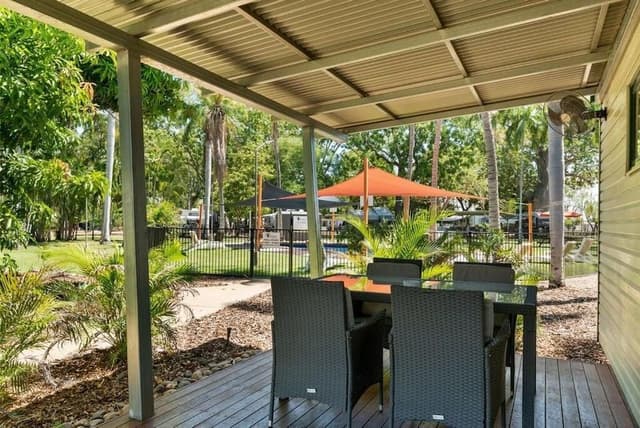 Poolside Ensuite Cabin