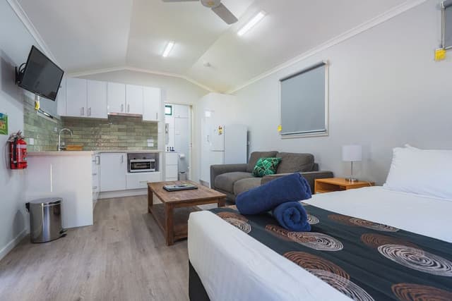 Poolside Ensuite Cabin