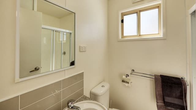 Deluxe Cabin, Lake View