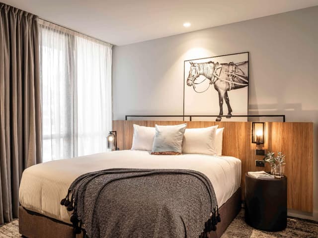 Superior Room, 1 King Bed