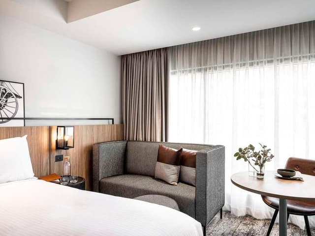Deluxe Room, 1 King Bed